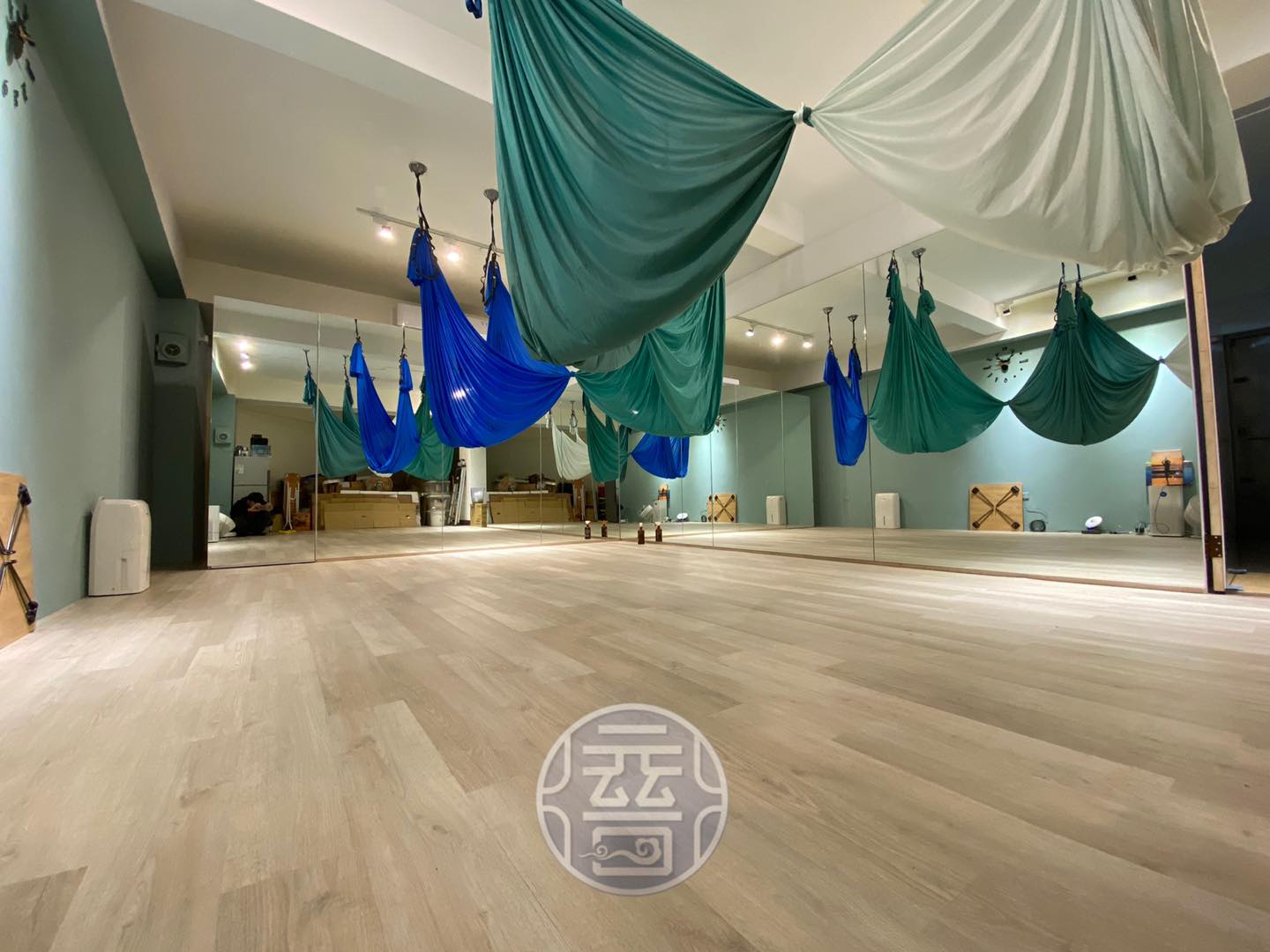 台中舞蹈教室玻璃安裝