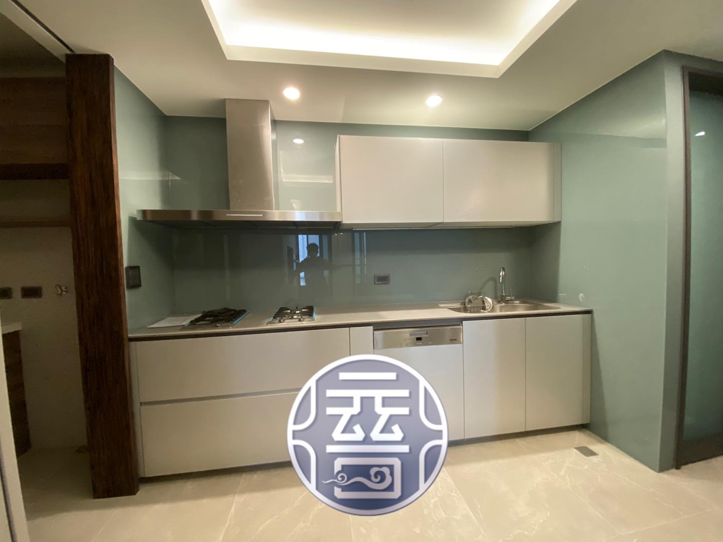 台中居家廚房玻璃工程