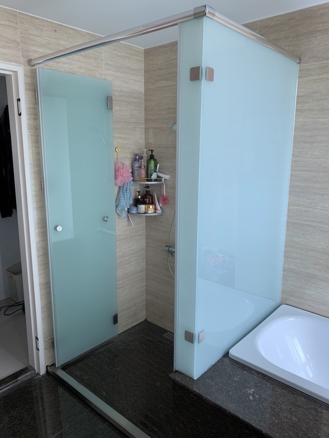 台中玻璃淋浴拉門訂製