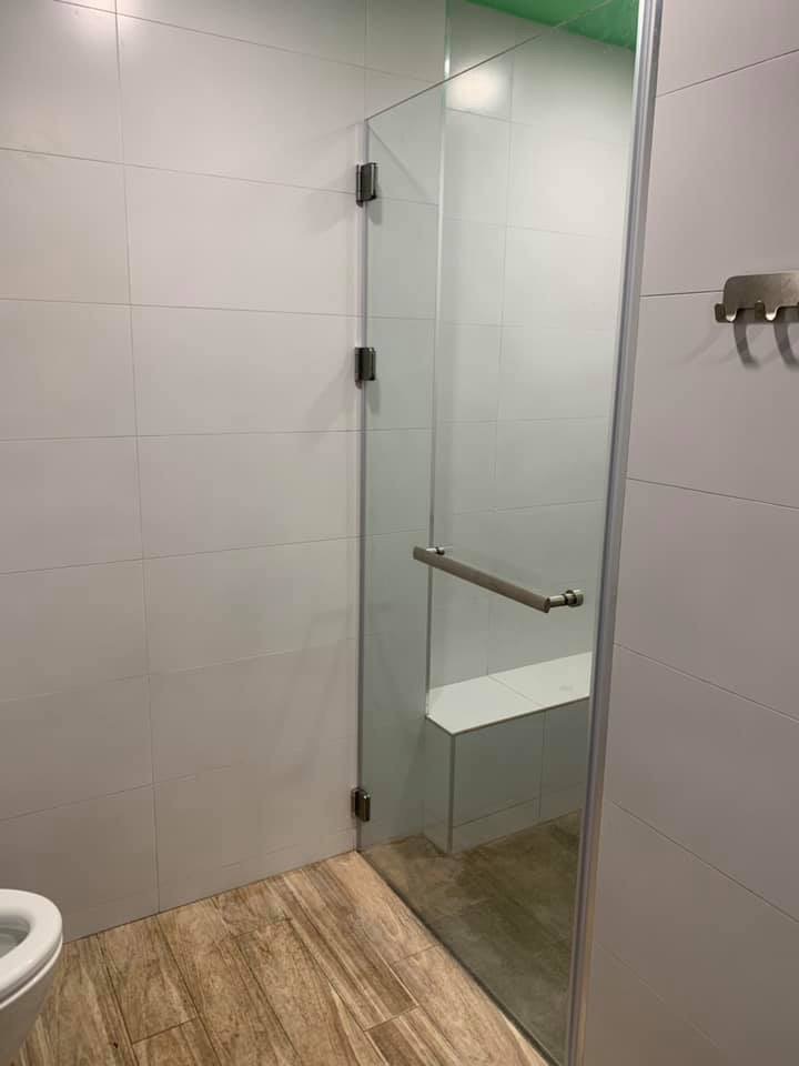 台中浴室淋浴拉門