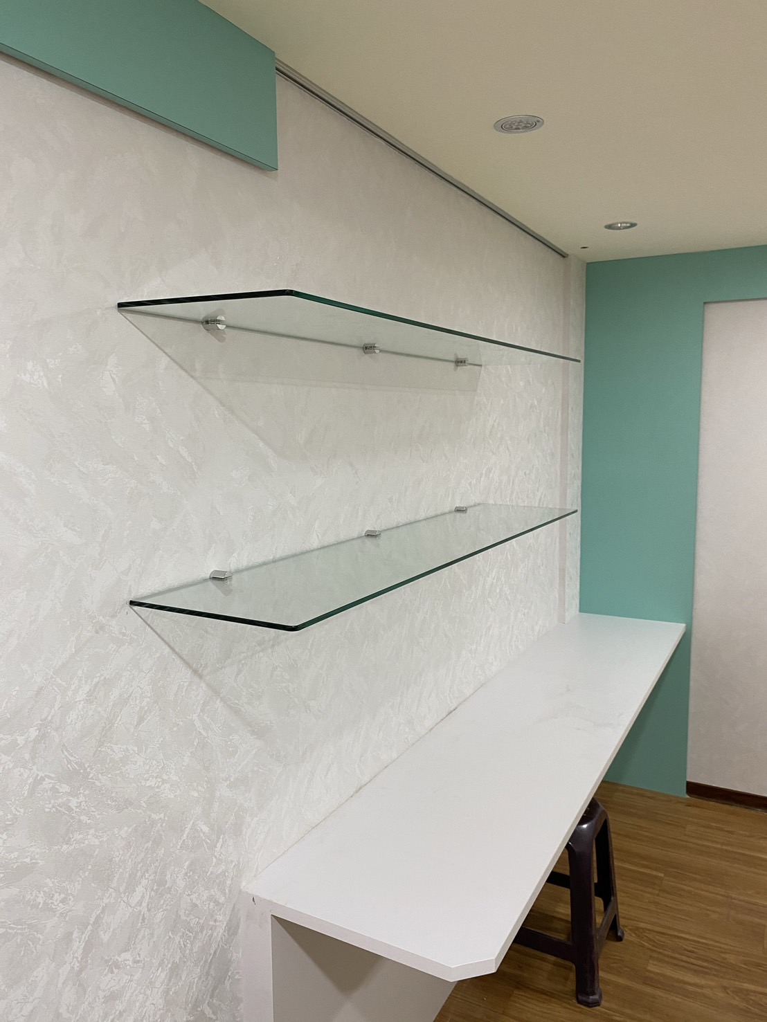 台中玻璃層架訂製安裝